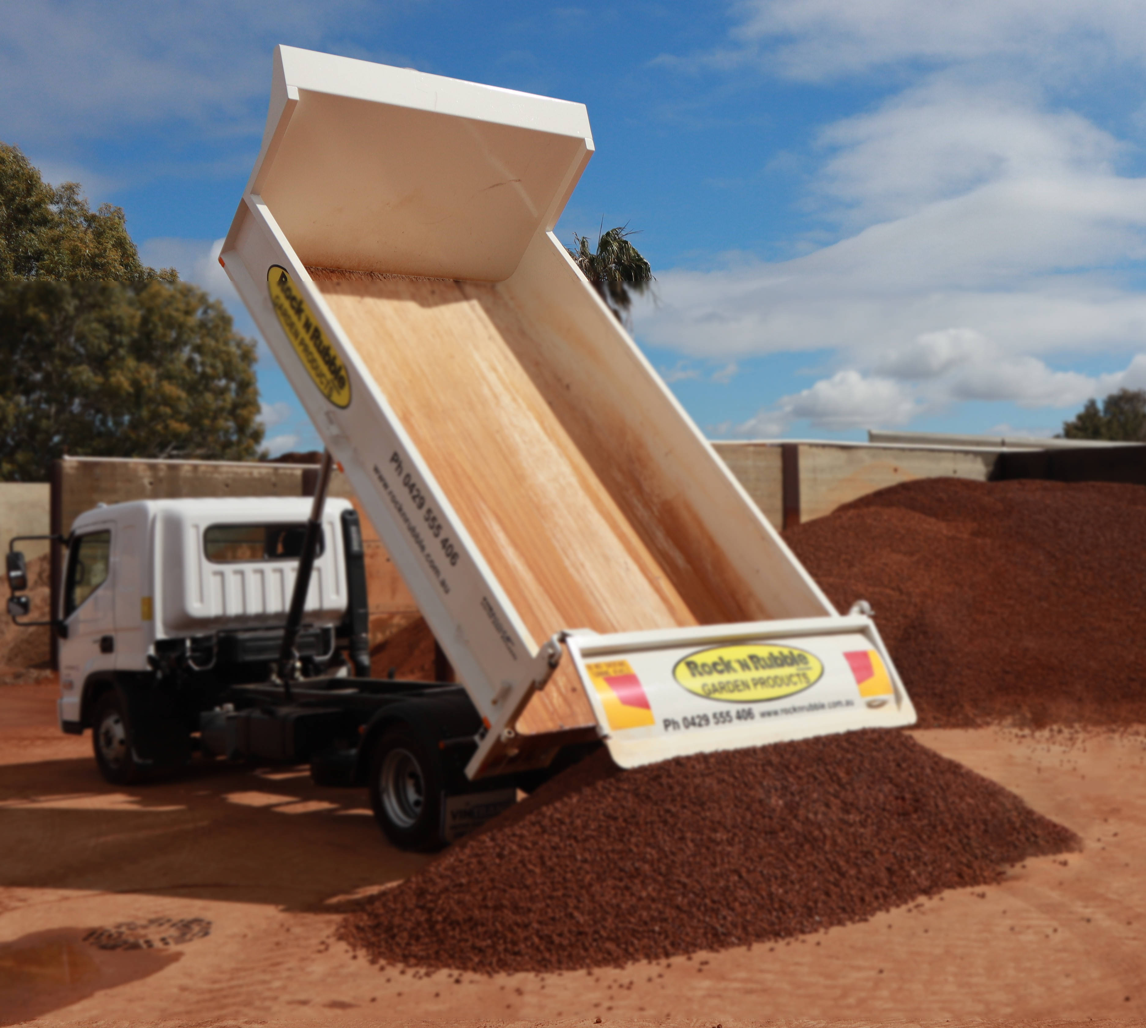 Rocknrubble perth gravel home delivery square